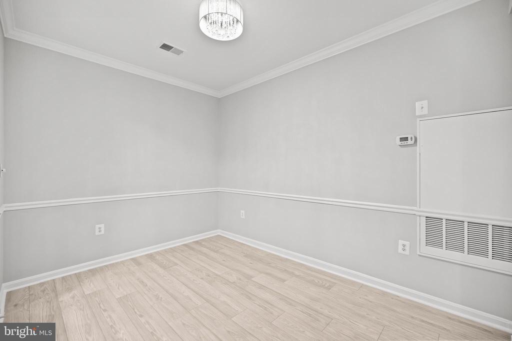 5112 DONOVAN DRIVE Unit: 107
