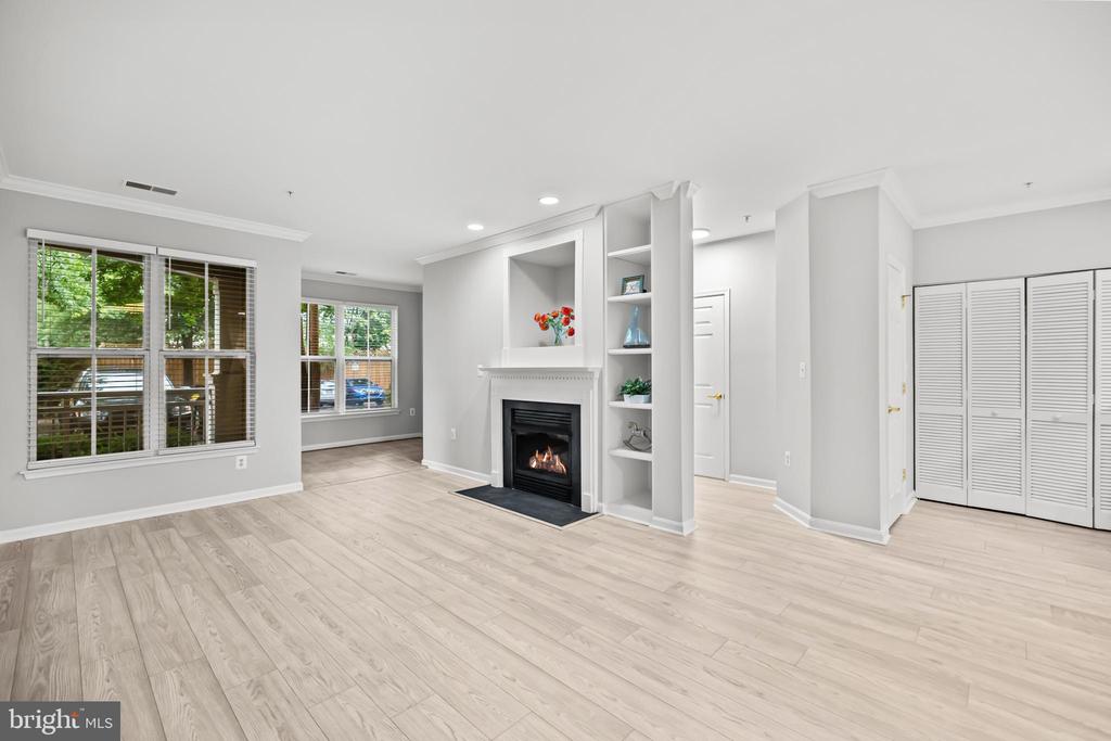 5112 DONOVAN DRIVE Unit: 107