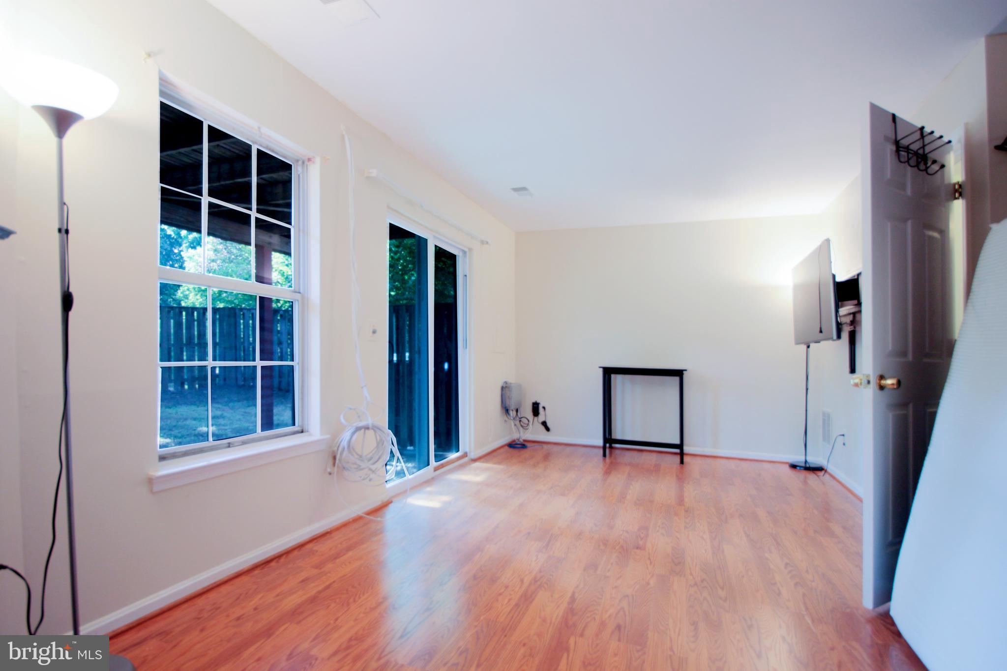 3326 Buckeye Ln