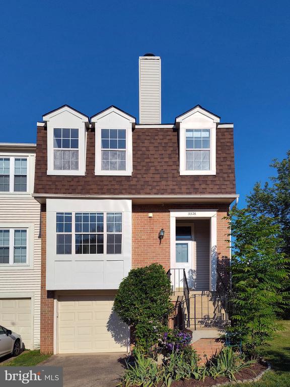 3326 Buckeye Ln