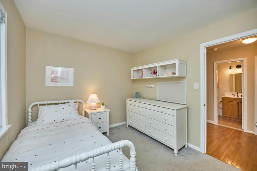4515 Fidelity Ct