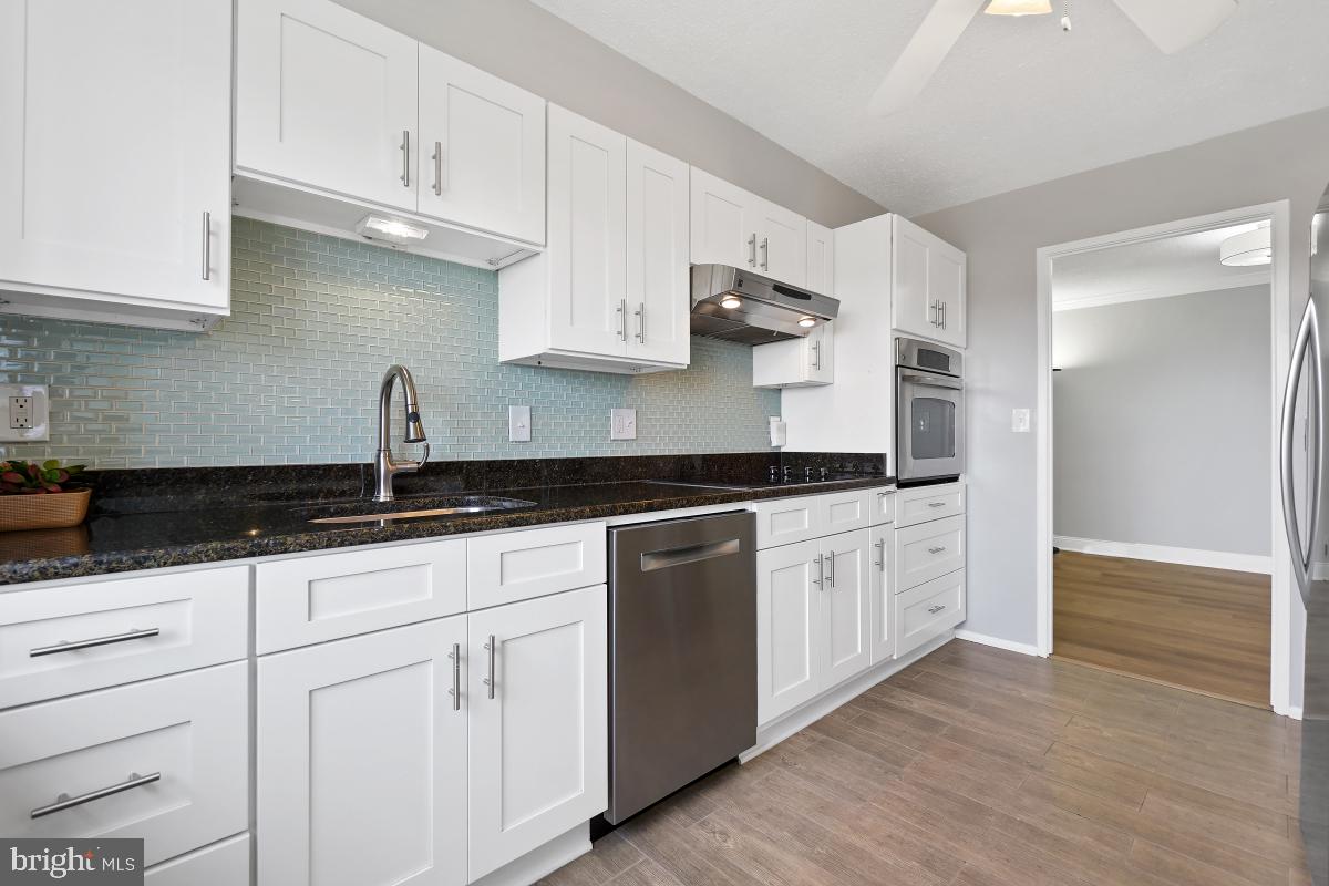 5904 Mount Eagle Dr #910