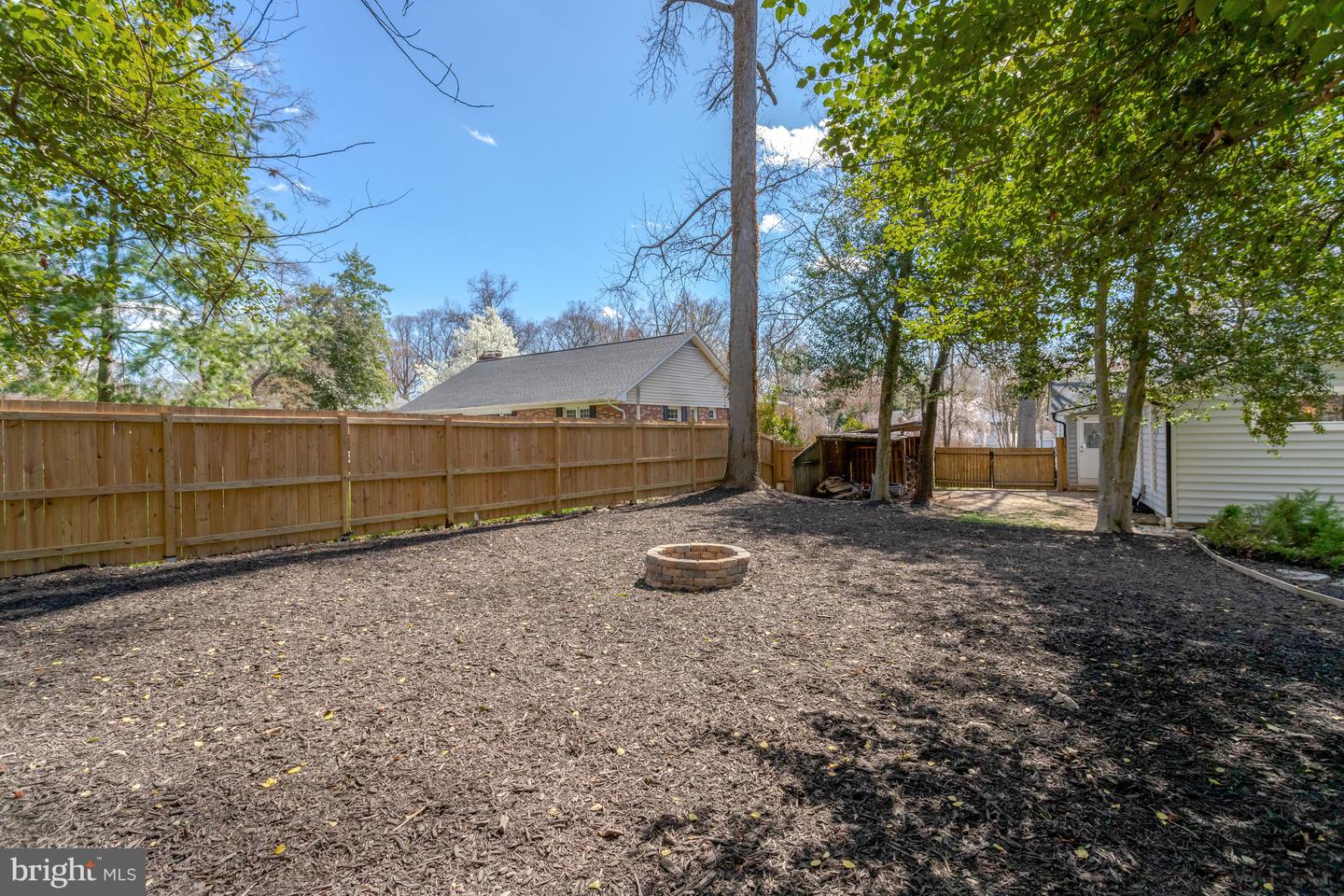 4304 Robertson Blvd
