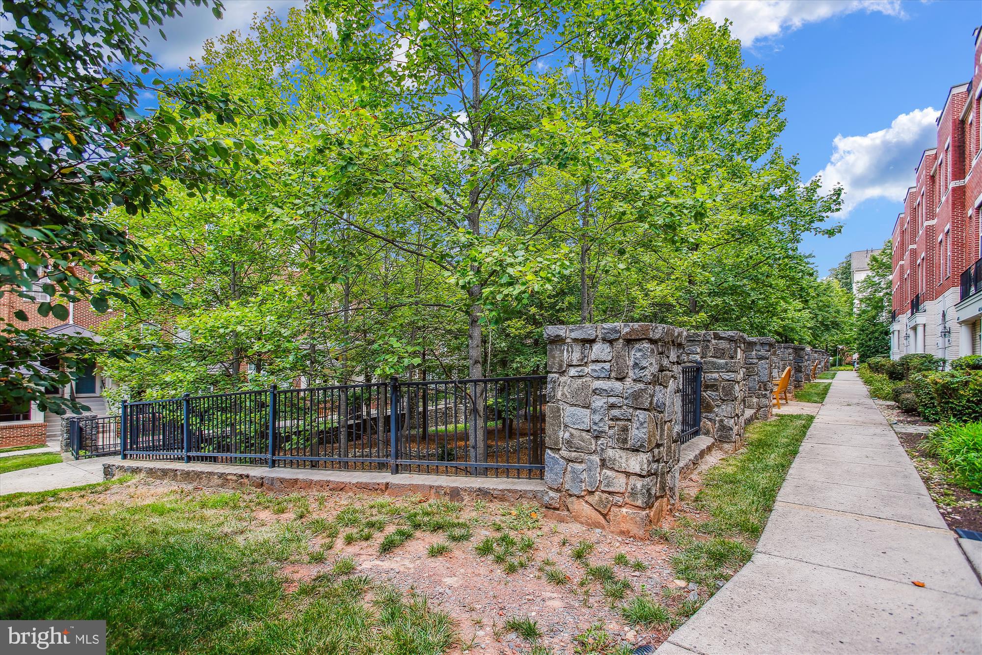 4104 MONUMENT COURT 204