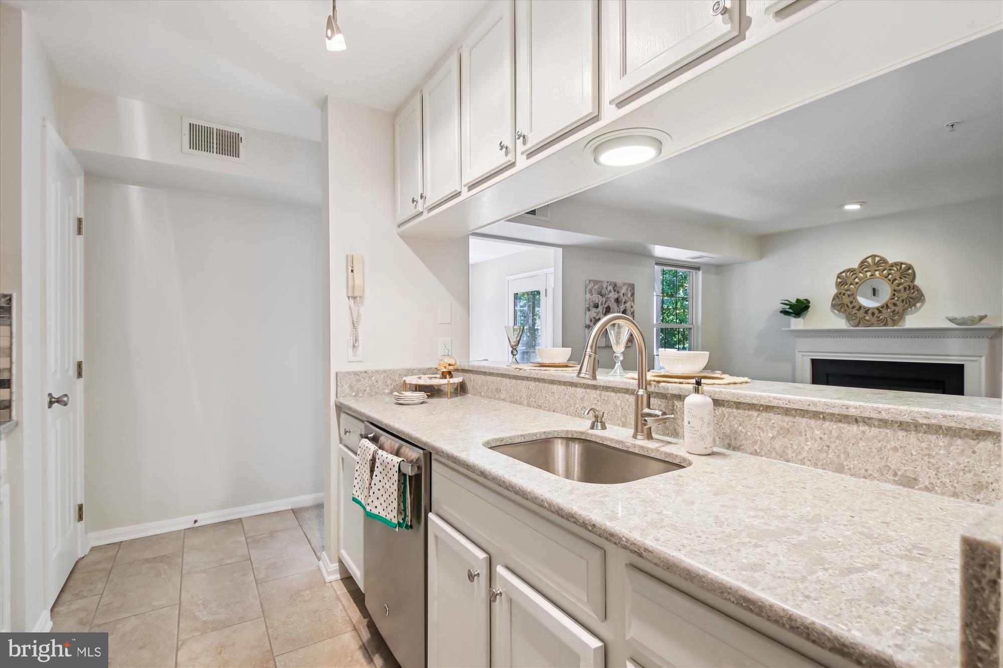 4104 MONUMENT COURT 204