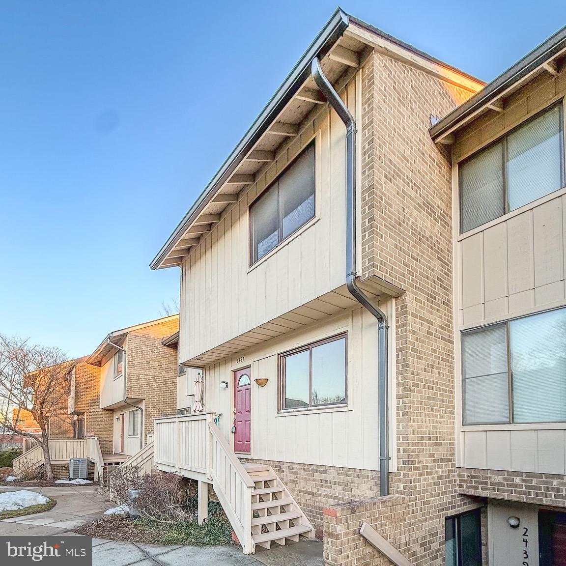 2437 GLENGYLE DRIVE 222