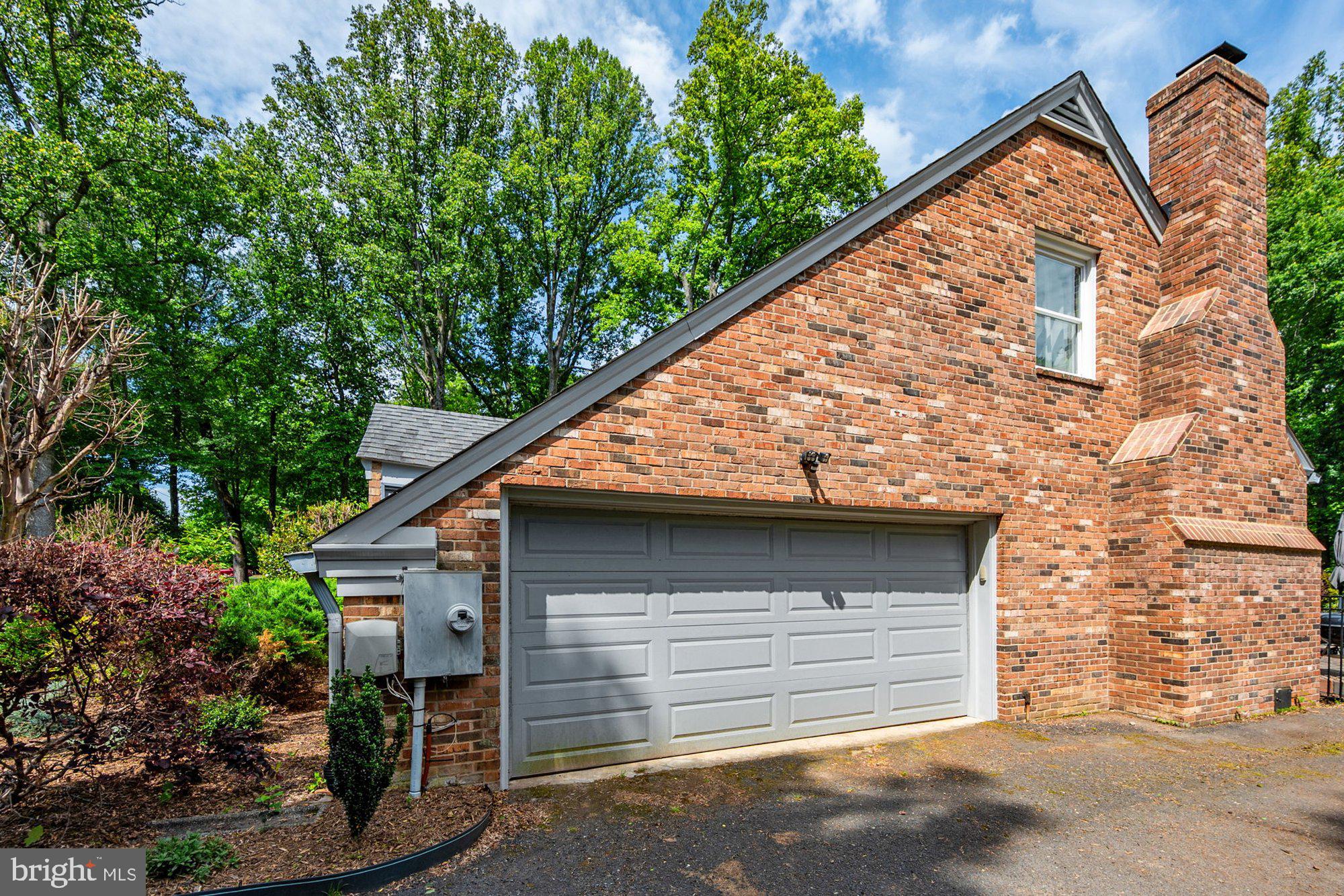 11416 VALE ROAD