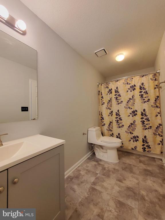 310 Braemar Pl
