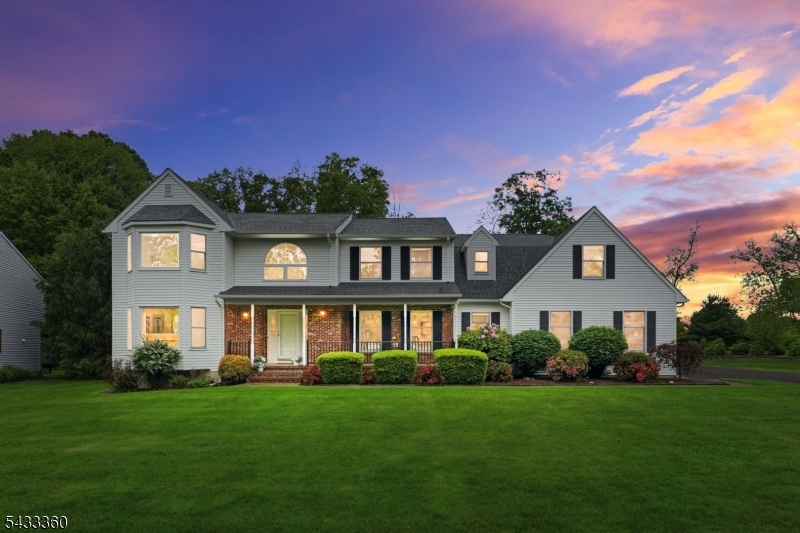 4 Tania Ct