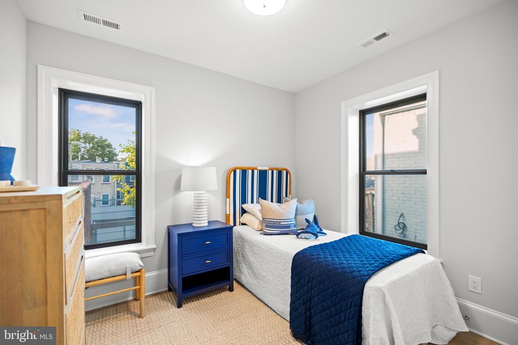 133 P St NW