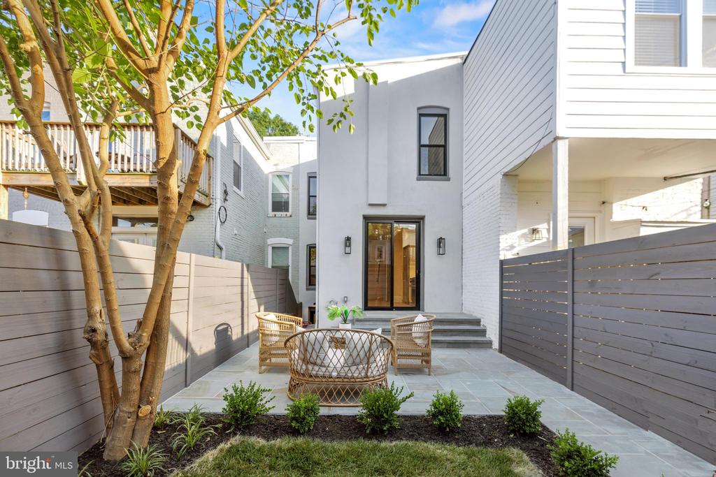 133 P St NW