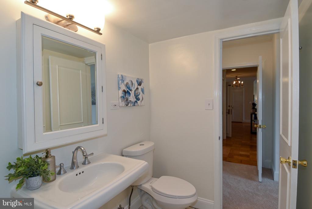 2801 New Mexico Ave NW #1215