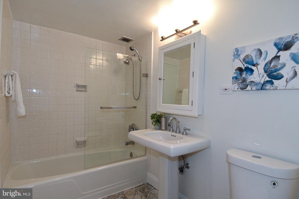 2801 New Mexico Ave NW #1215