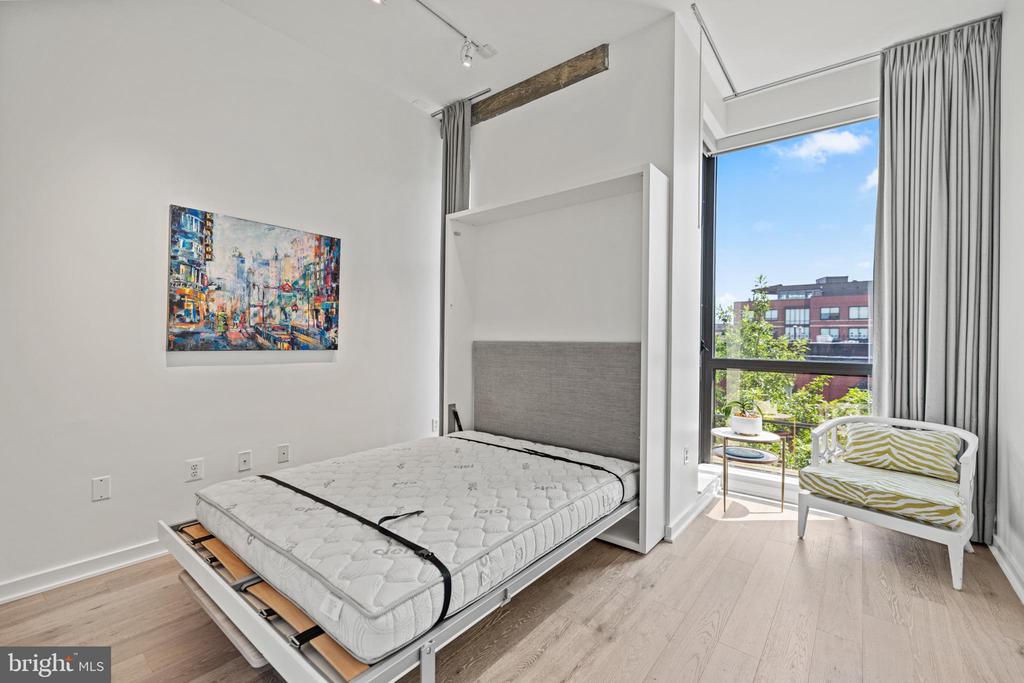 1413 P St NW #402