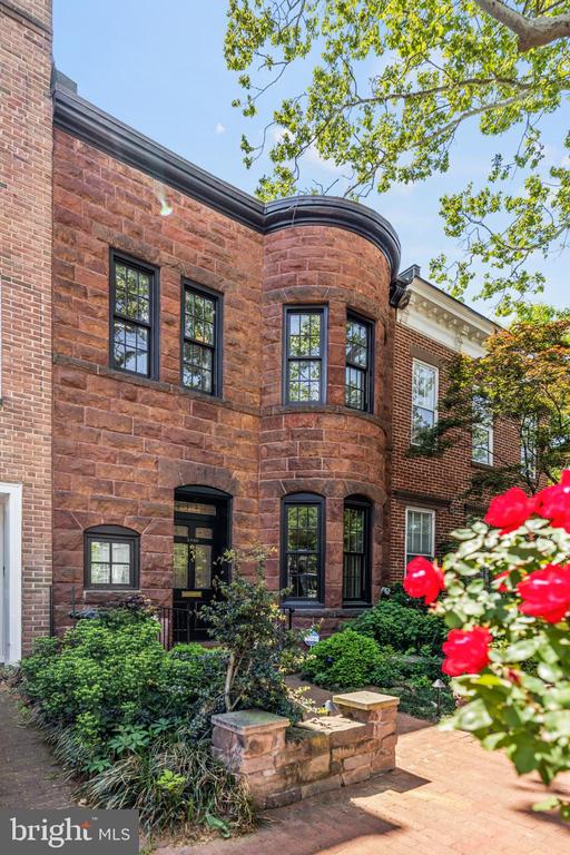 2426 I ST NW
