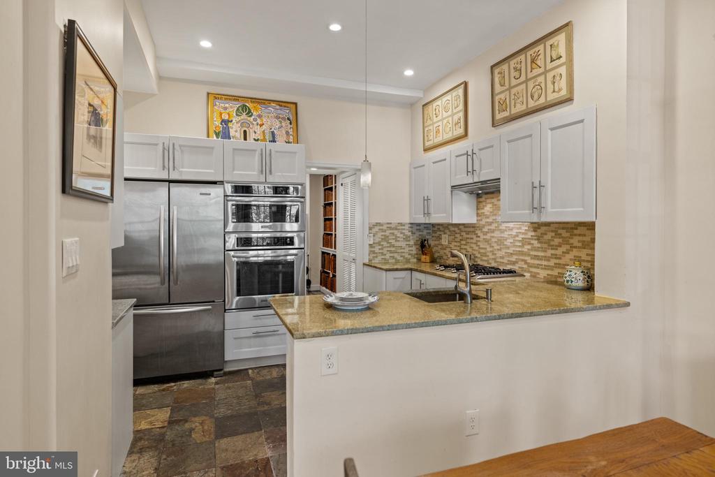 2426 I ST NW