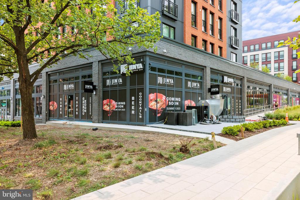 816 Kennedy St NW #2