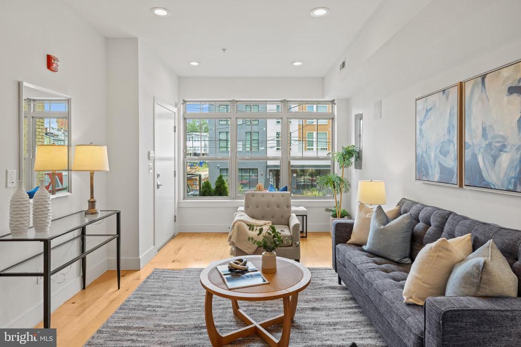816 Kennedy St NW #2