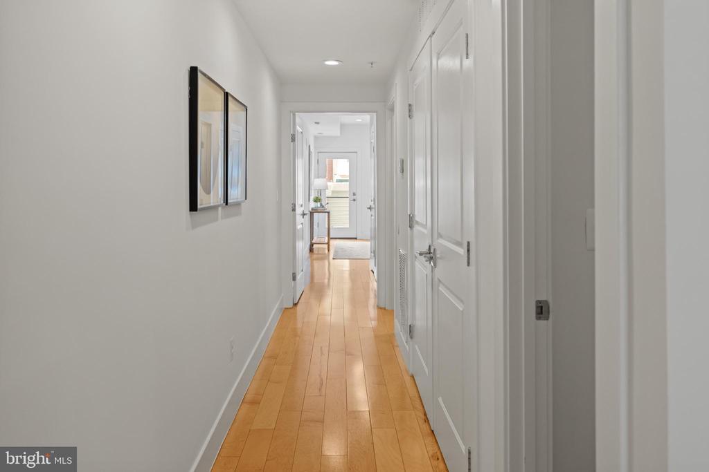 816 Kennedy St NW #2