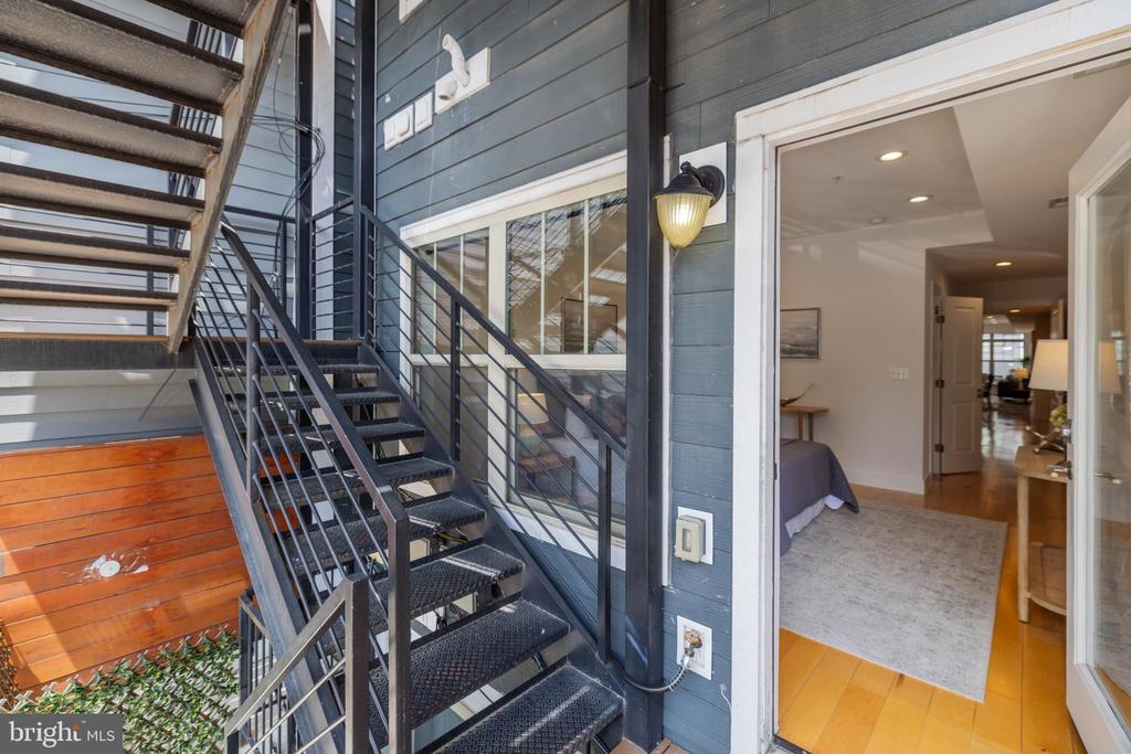 816 Kennedy St NW #2