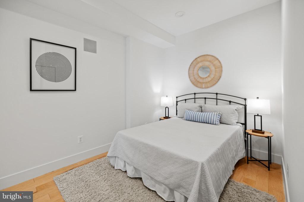 816 Kennedy St NW #2