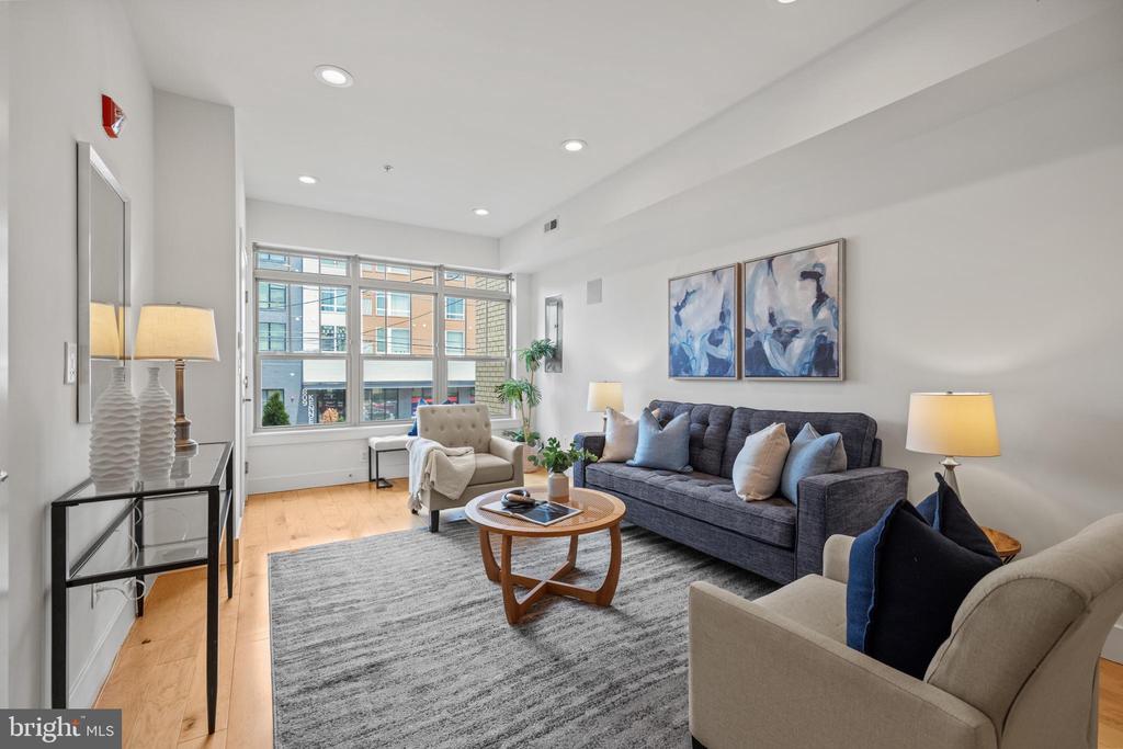 816 Kennedy St NW #2