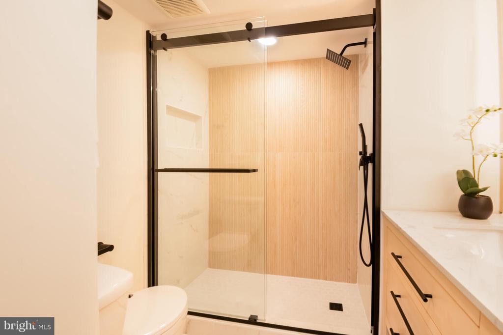 1840 California St NW #2a