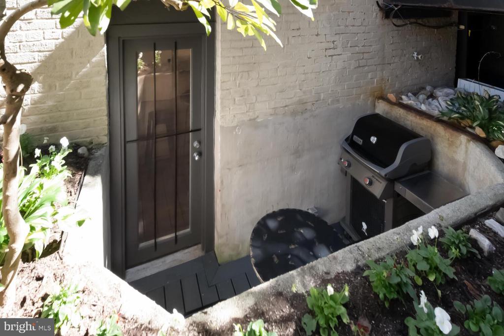 1840 California St NW #2a