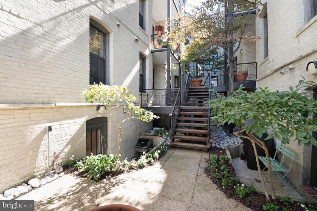 1840 California St NW #2a