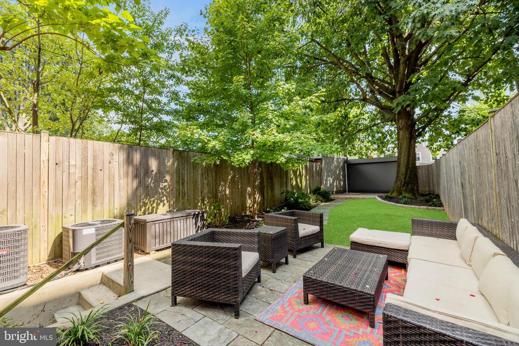 1346 Longfellow St NW