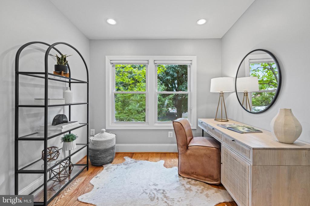 1346 Longfellow St NW