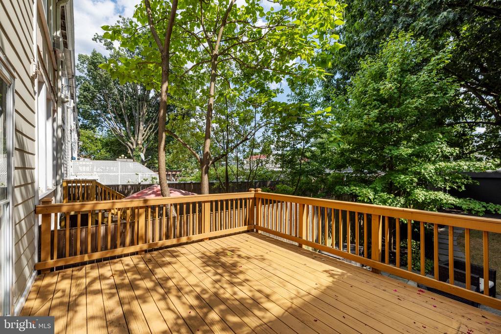 1346 Longfellow St NW