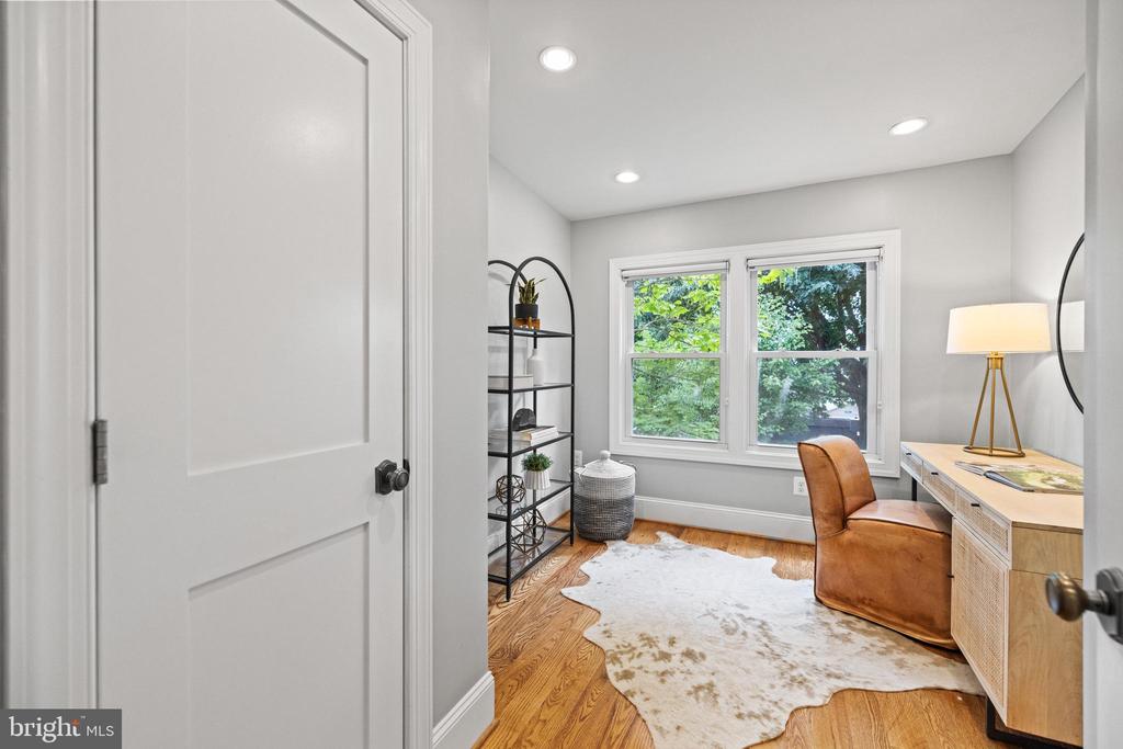 1346 Longfellow St NW