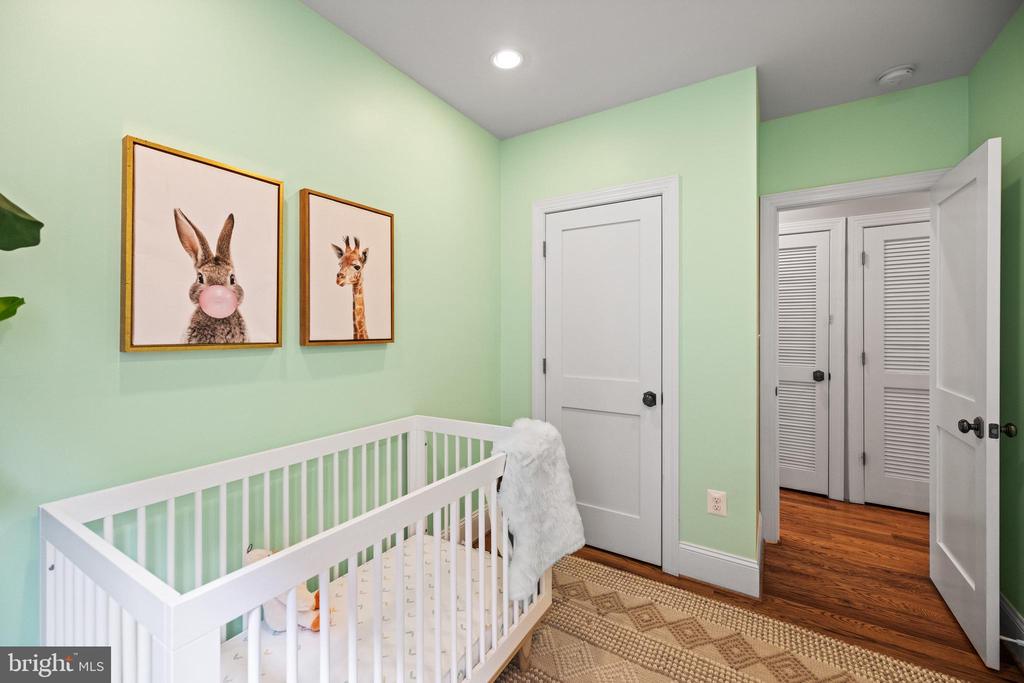 1346 Longfellow St NW