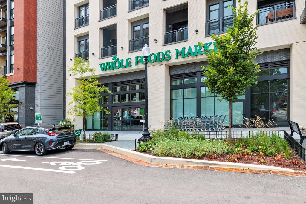 1346 Longfellow St NW