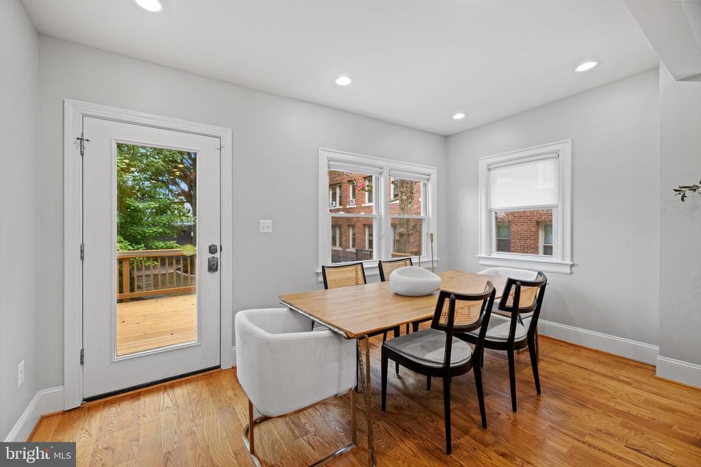 1346 Longfellow St NW