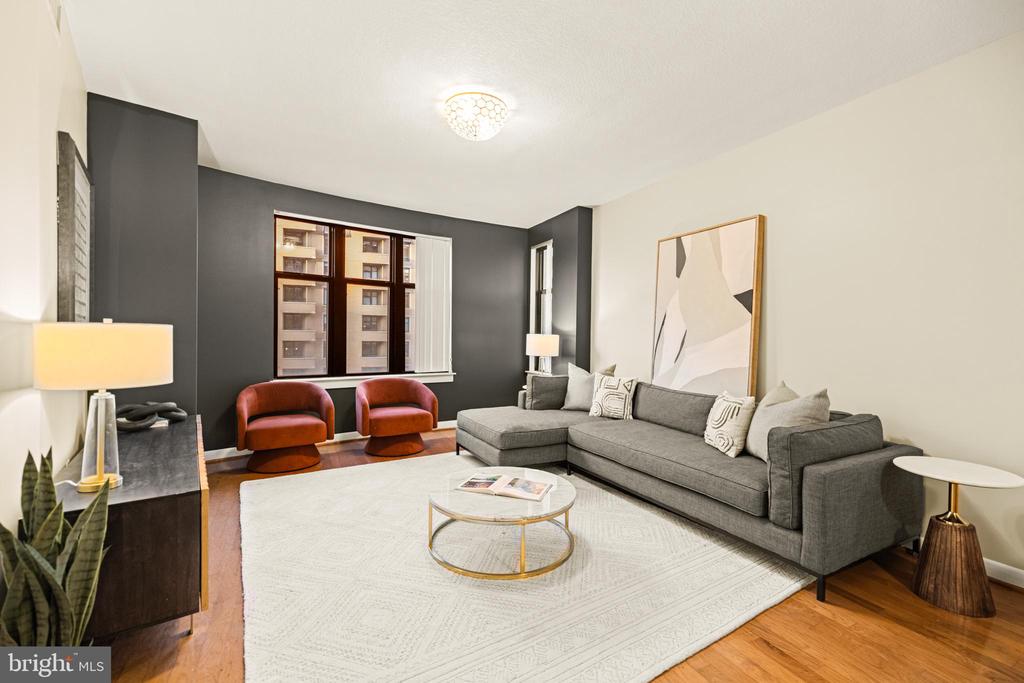 400 Massachusetts Ave NW #713