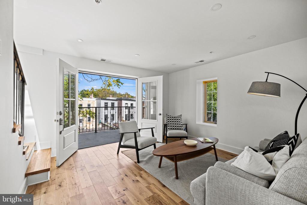 119 Bates St NW #2