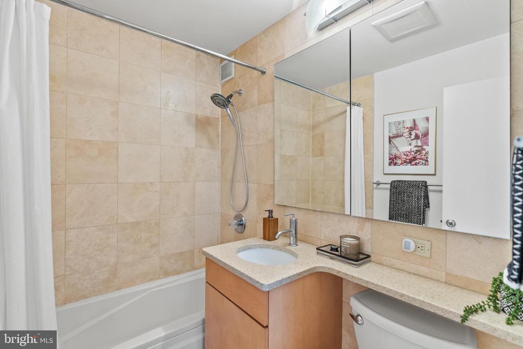 1615 Q St NW #214