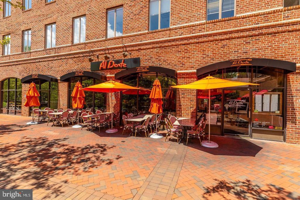4414 LOWELL ST NW