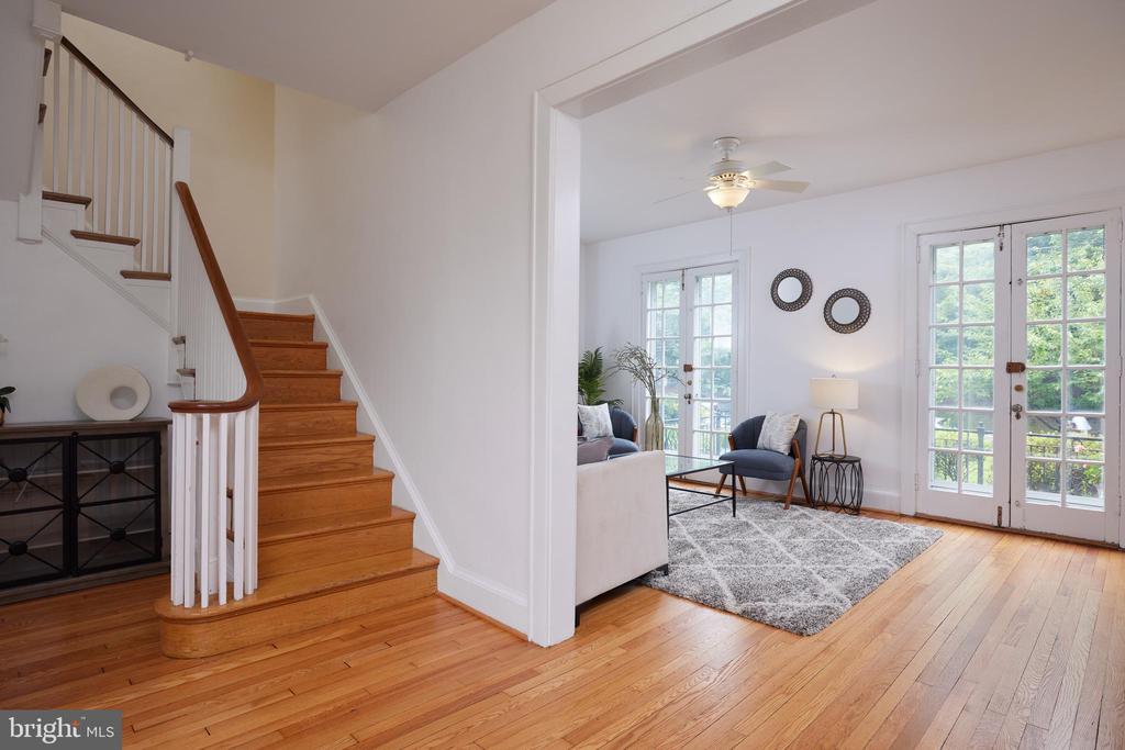 3407 Fessenden St NW