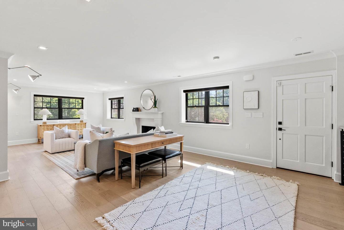 4628 Blagden Ter NW