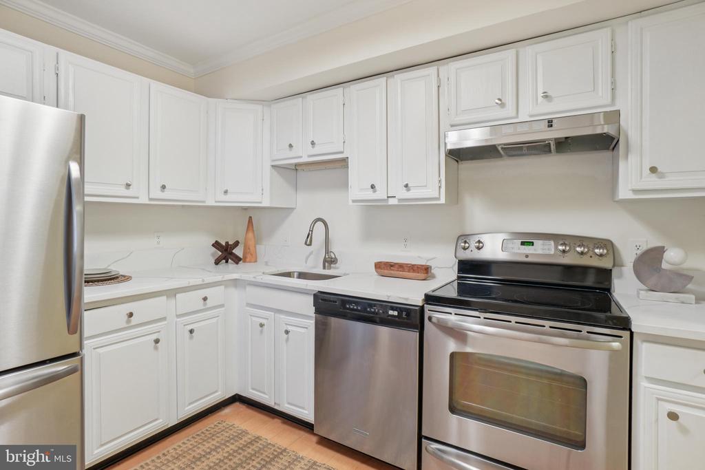 2141 P STREET NW 709