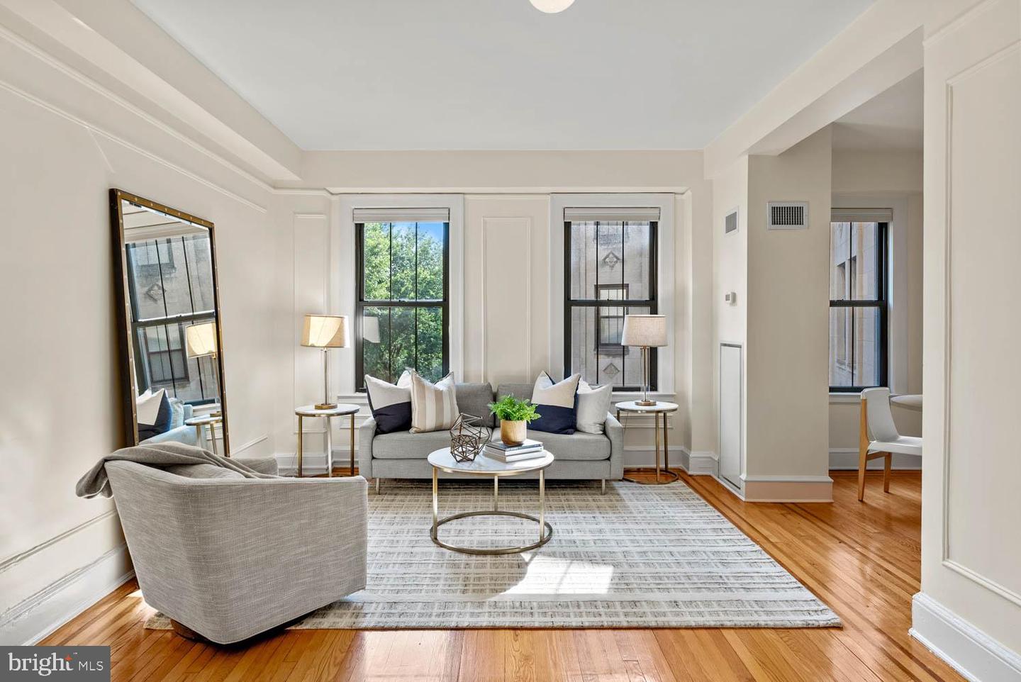 1613 Harvard St NW #306