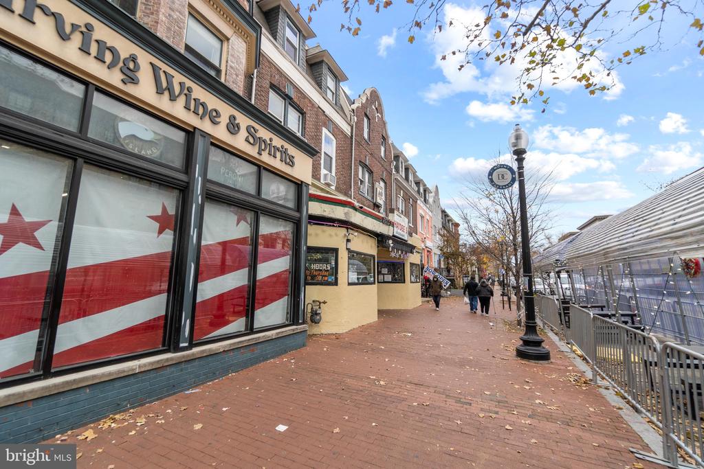 1613 Harvard St NW #306