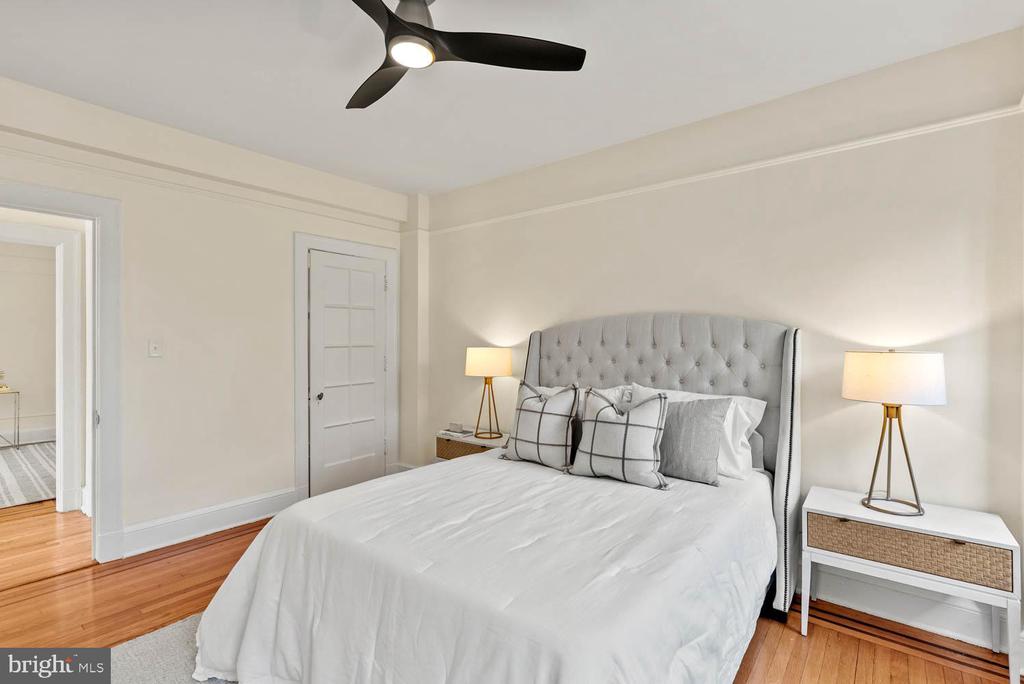 1613 Harvard St NW #306