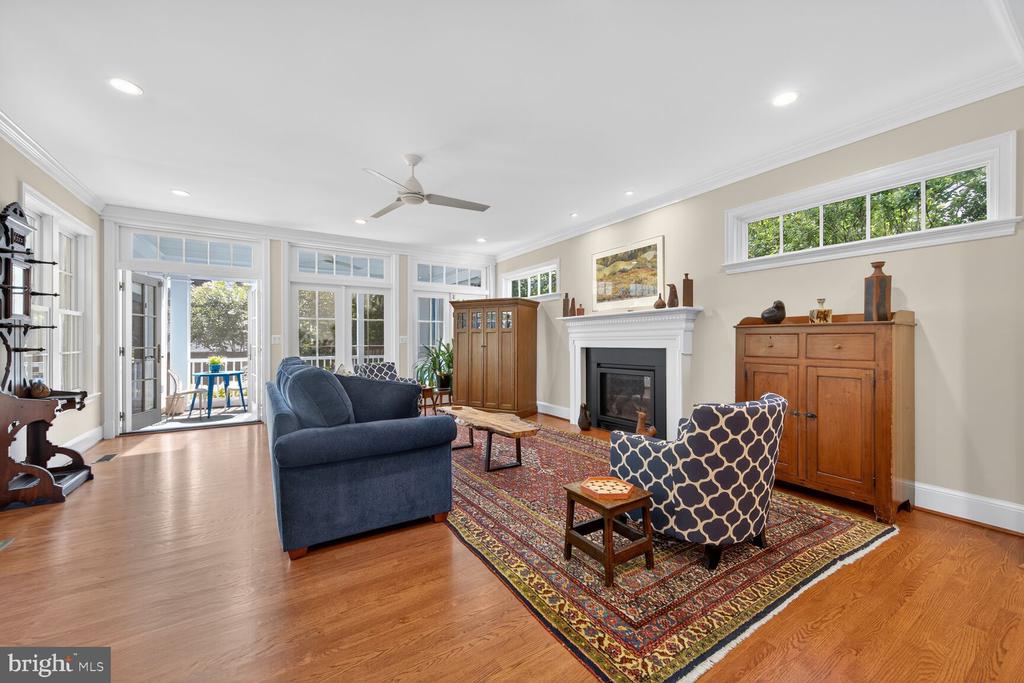 3218 QUESADA STREET NW