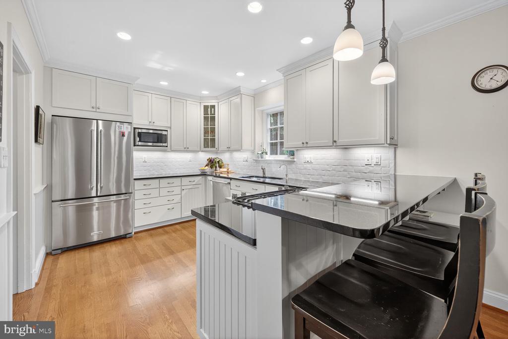 3218 QUESADA STREET NW