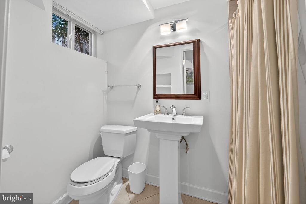 3218 QUESADA STREET NW
