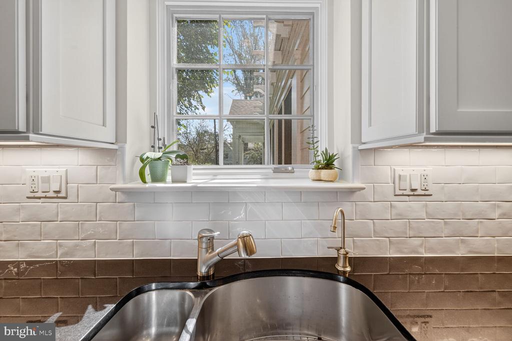 3218 QUESADA STREET NW